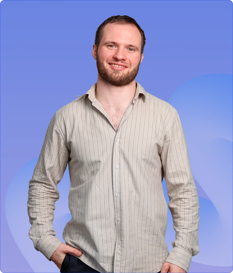 Илья Левинов